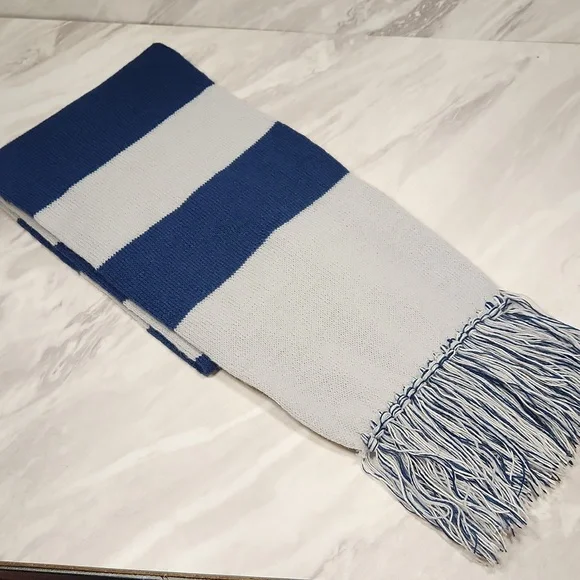 NFL Dallas Cowboys Knit Scarf NWT - Picture 2 of 3